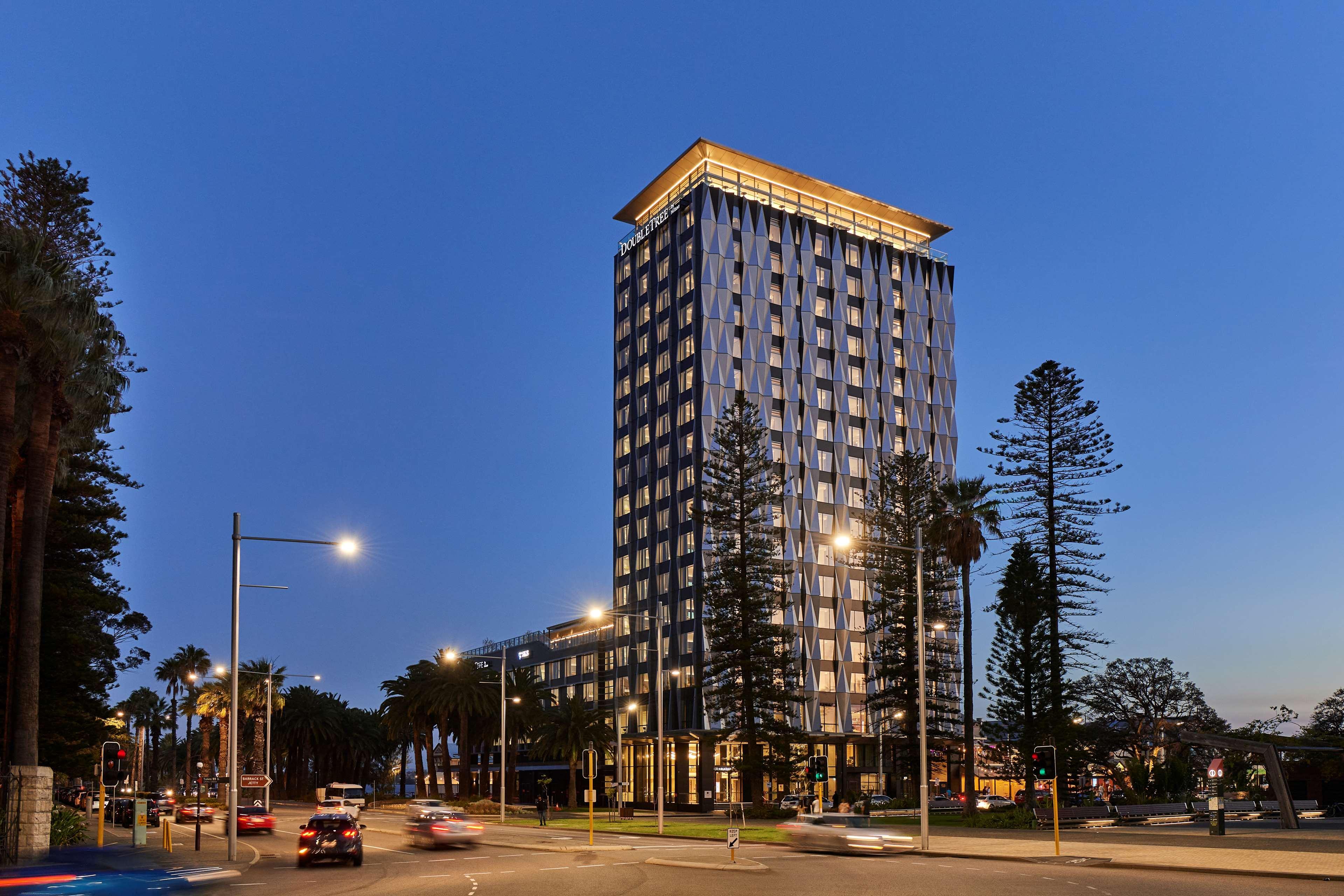 Hotel Doubletree By Hilton Perth Waterfront Exterior foto